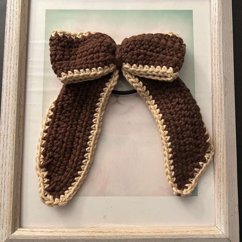 Crocheted bow